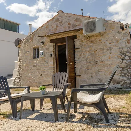 Ferienhaus Pagliaio Tipico Nello Junno
