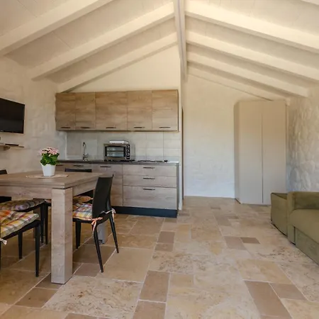 Ferienhaus Pagliaio Tipico Nello Junno