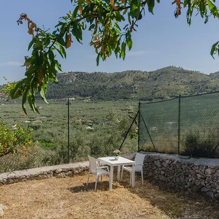 Pagliaio Tipico Nello Junno Ferienhaus Mattinata